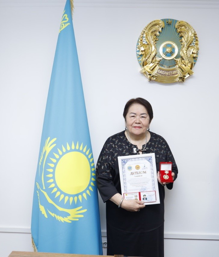 75 ЛЕТ ИСКАКОВА К.И.jpg