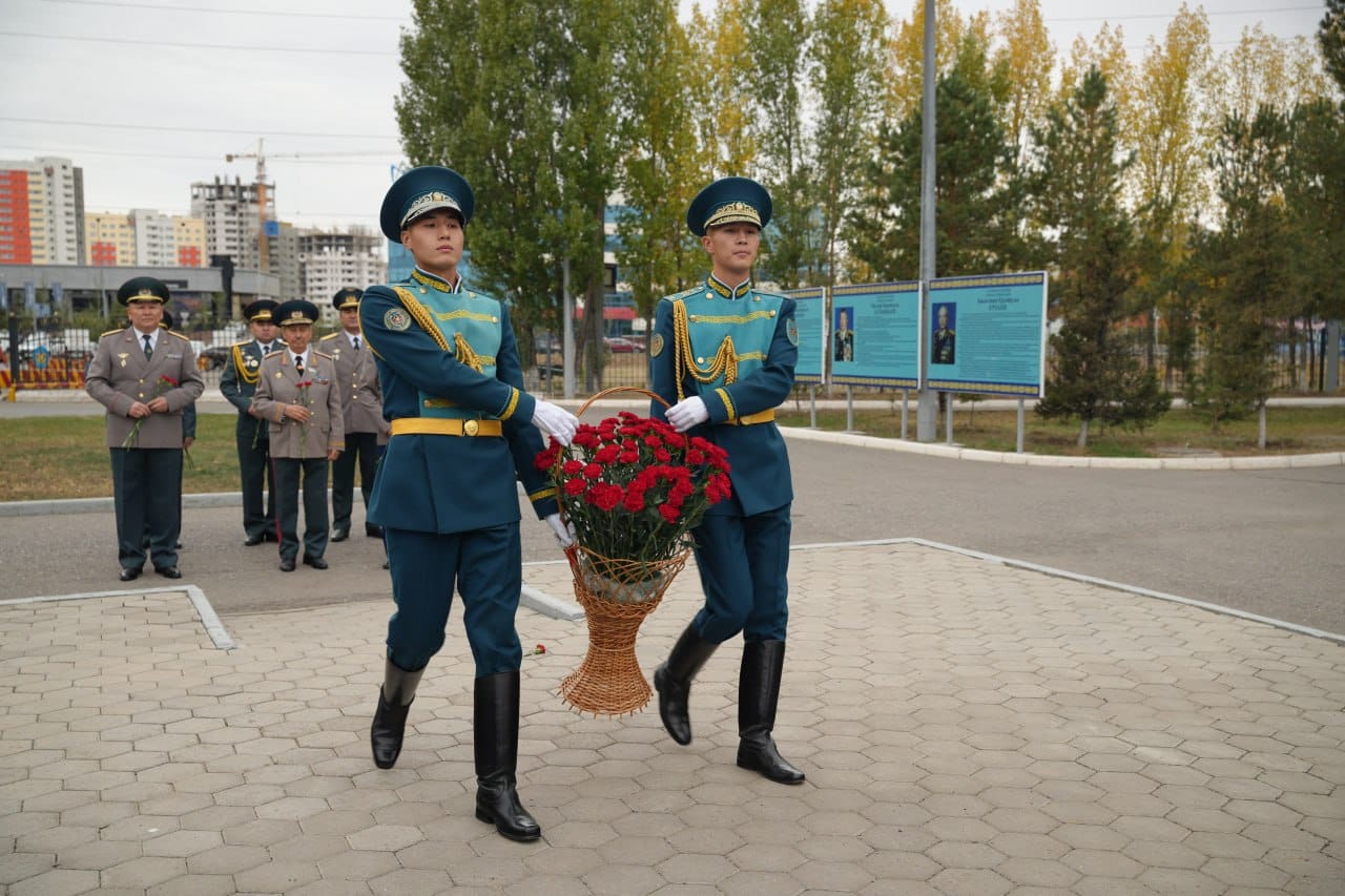 гүлдер.jpeg